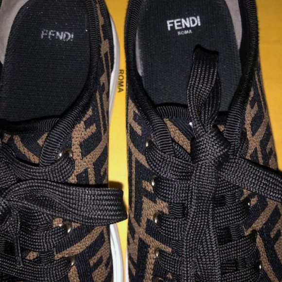 FENDI SHOES - Picture 3 of 7